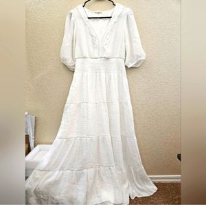 Wedding dress very simple and elegant